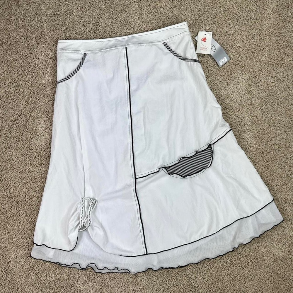 Adorable Zoé rare vintage white mesh skirt